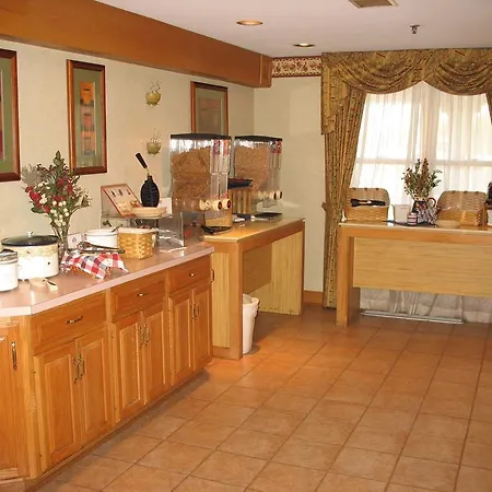 Country Inn & Suites By Radisson, Holland, Mi 